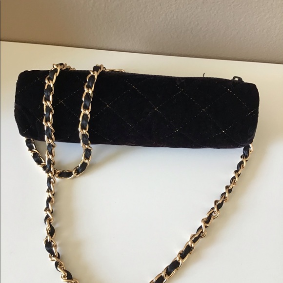 Accessories - Umbrella bag with an umbrella